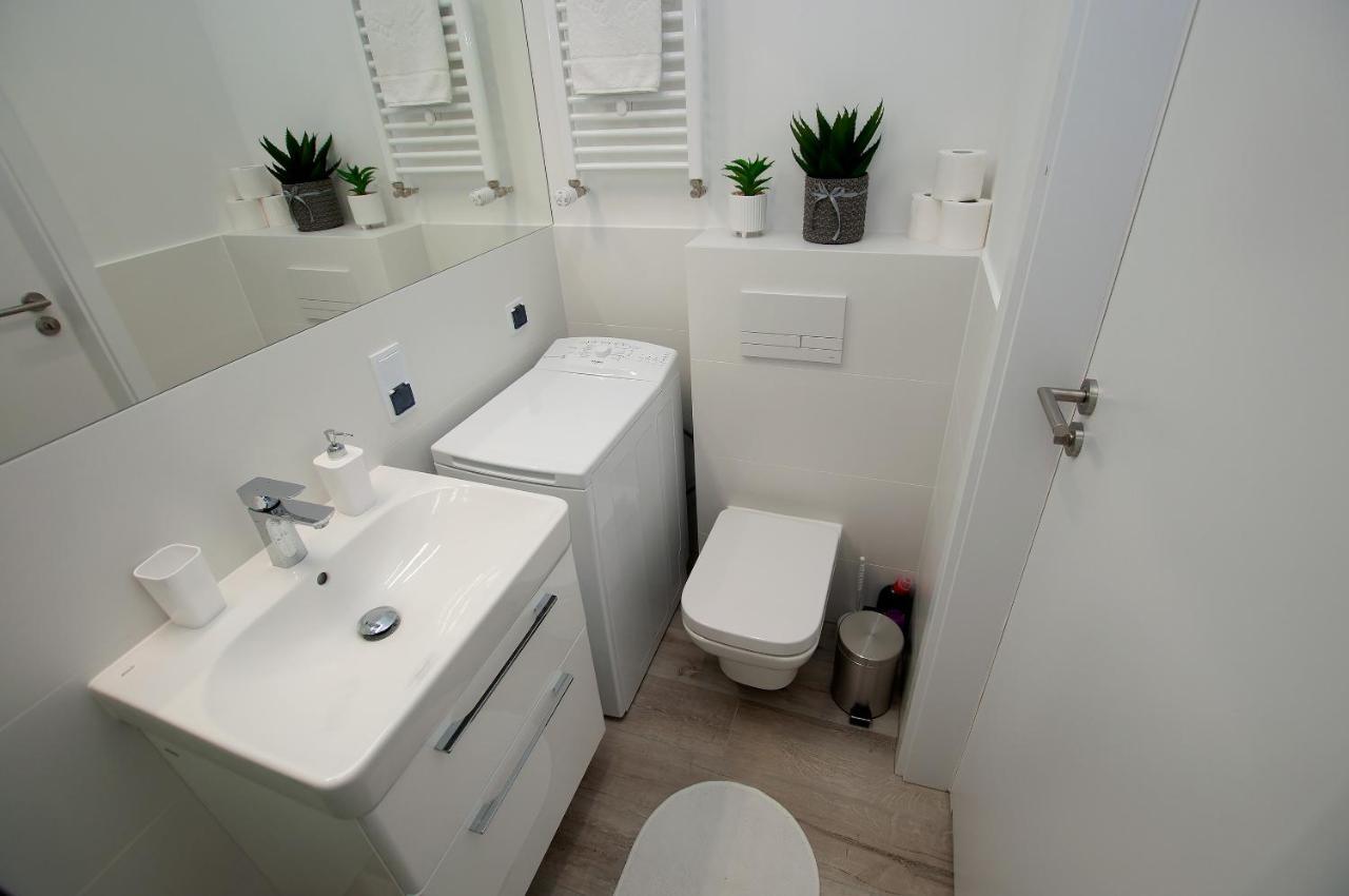 Apartament Ikar Z Widokiem Na Morze W Kompleksie Platinium Rewal Exterior photo